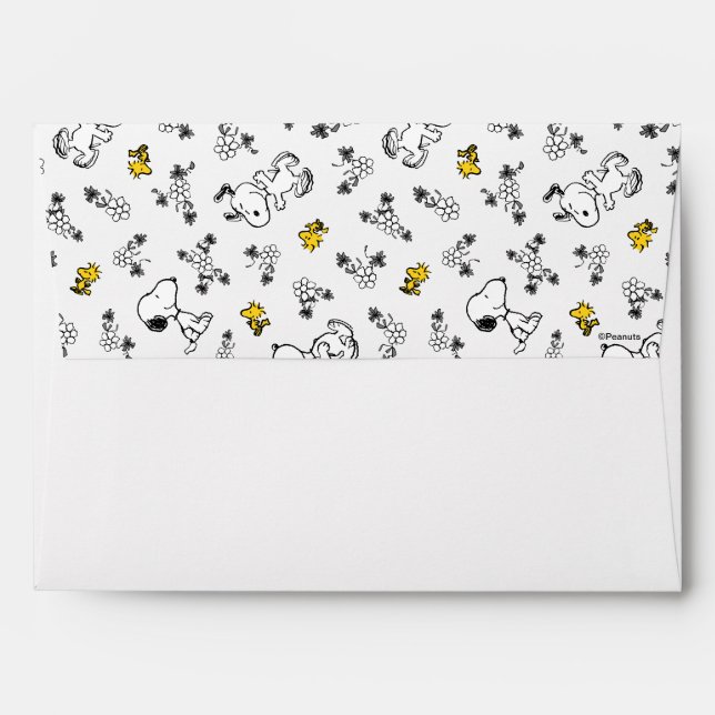 Peanuts | Snoopy & Woodstock B&W Flower Pattern Envelope (Back (Top Flap))