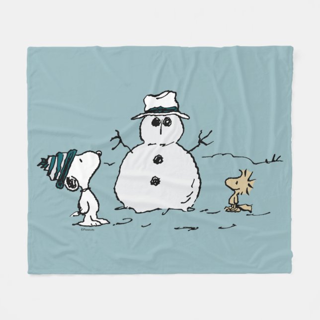 Peanuts | Snoopy & Woodstock Build A Snowman Fleece Blanket (Front (Horizontal))