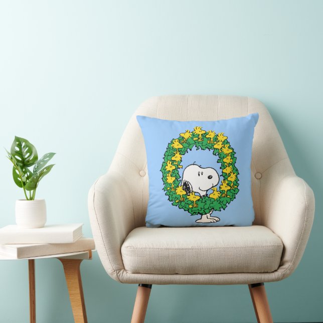 Peanuts | Snoopy & Woodstock Christmas Wreath Throw Pillow (Chair)