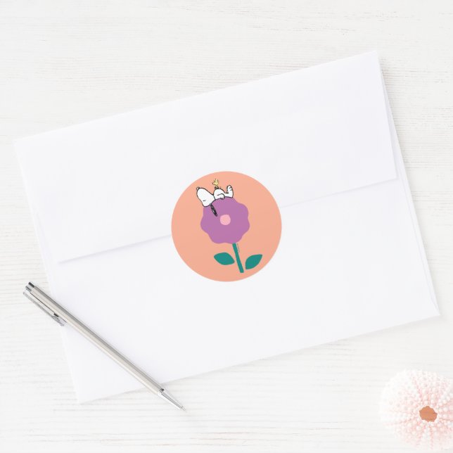 Peanuts | Snoopy & Woodstock Flower Whistle Classic Round Sticker (Envelope)