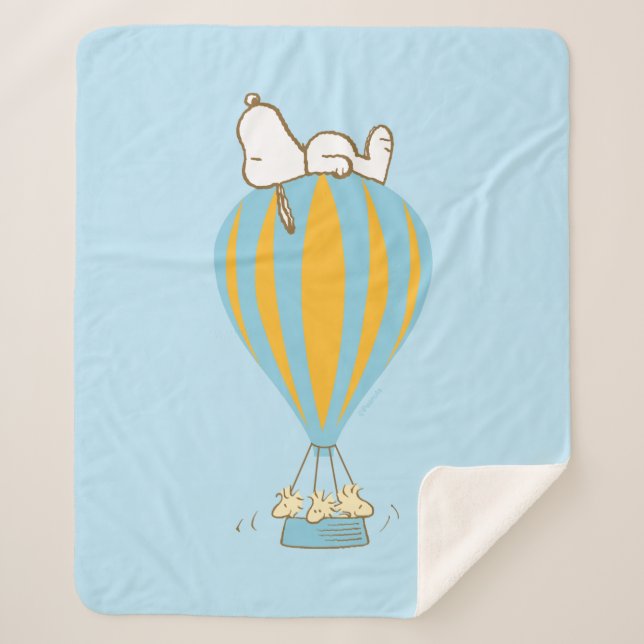 Peanuts | Snoopy & Woodstock Hot Air Balloon Sherpa Blanket (Front)