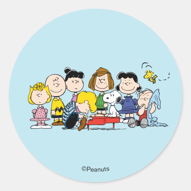 Peanuts | The Gang Around the Piano Classic Round Sticker (Front)