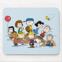 Peanuts | The Gang at the Pitcher's Mound