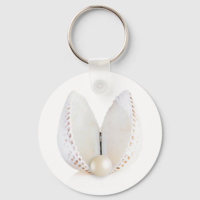 Pearl and seashell keychain (Front)