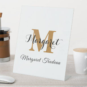 Pedestal Name Sign – Personalized Event Accent