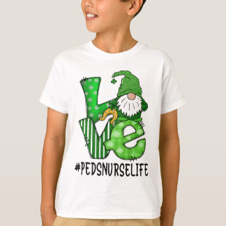 Peds Nurse Love St Patricks Day Green Lucky Gnome T-Shirt