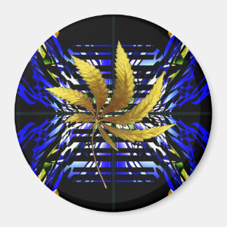 Peeking thru..... magnet