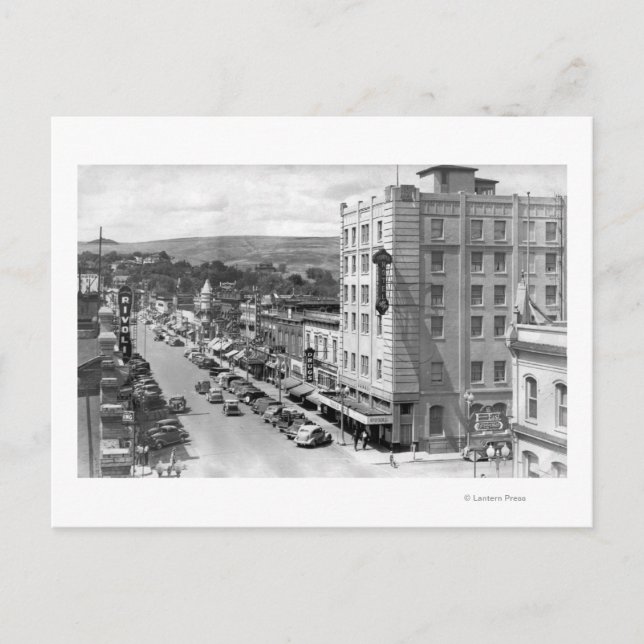 Pendleton, Oregon Main Street View Photograph Postcard (Front)
