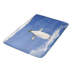 Penguin hug bath mat