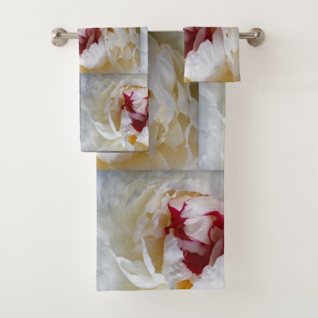 Peony petals bath towel set (Insitu)