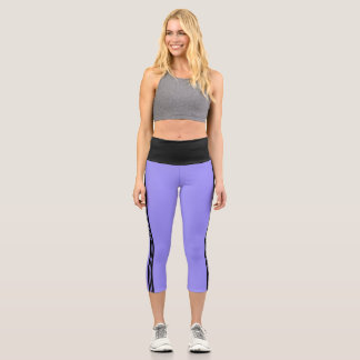 Périwinkle bleu avec noir design capri leggings