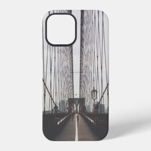 PERSON RUNNING ON BRIDGE iPhone 12 CASE