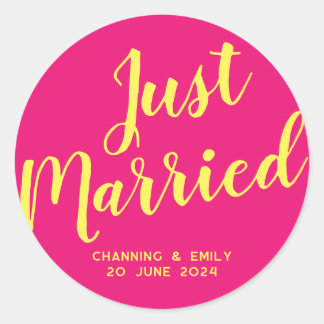 Personalised Newlywed Honeymoon Just Married Classic Round Sticker