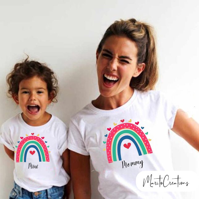 Personalised rainbow t-shirt with the phrase mommy (Créateur téléchargé)