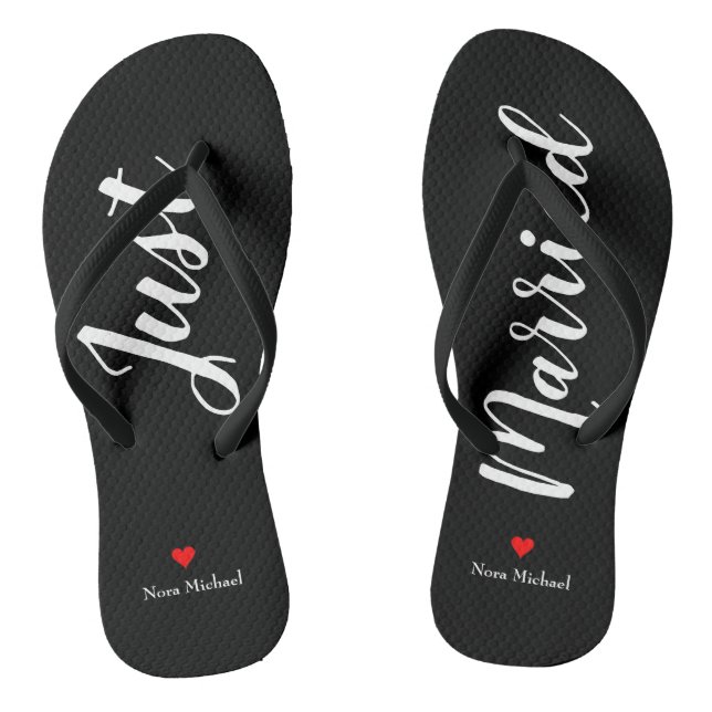 Personalize Just Married Flip Flops in black (Footbed)