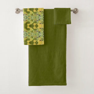 Personalize The Green Background To Any Colour Bath Towel Set