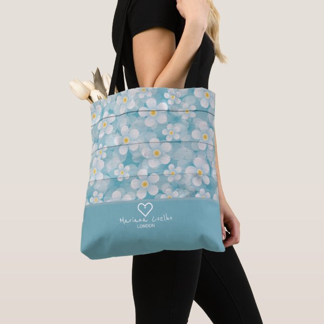 Personalize with your Name and City this ♥ Daisies Tote Bag (Close Up)