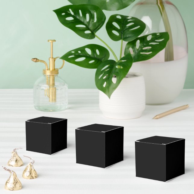 Personalized Black Favour Boxes – Classic Style (Multiple)