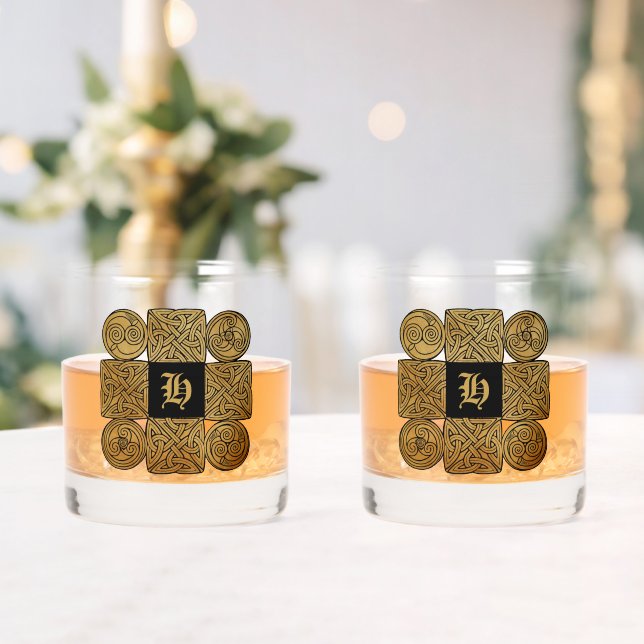 Personalized Celtic Knotwork Cross Whiskey Glass (Insitu (Wedding))