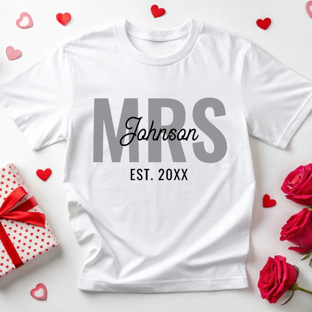 Personalized Custom Mr & Mrs Matching Couples T-Shirt (Creator Uploaded)