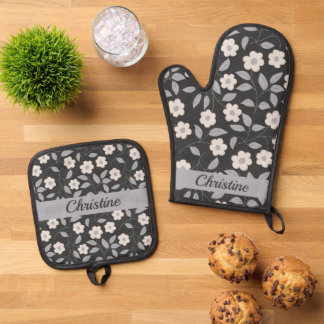 Personalized Floral Pattern Custom Name on Black  Oven Mitt & Pot Holder Set
