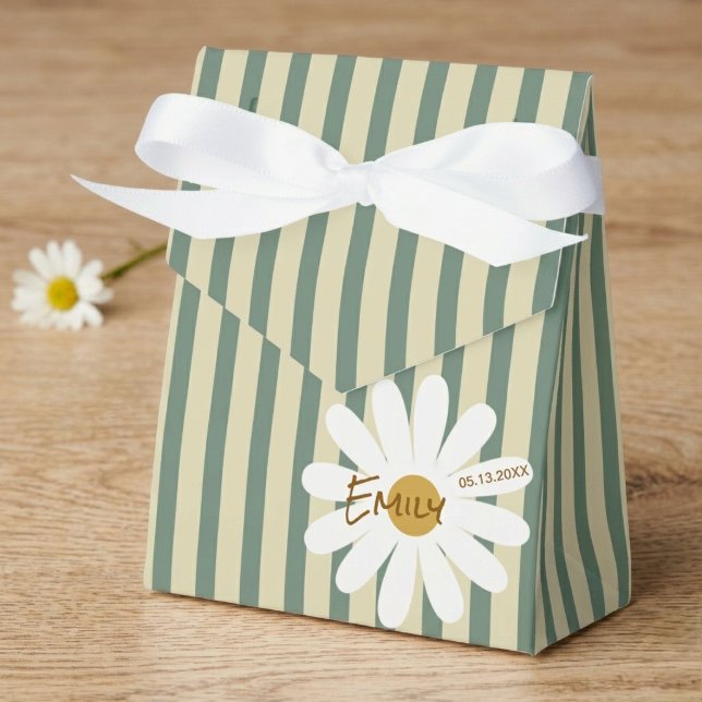 Personalized Green Daisy Favour Boxes | Floral  (Creator Uploaded)