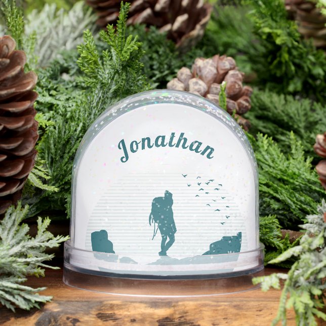 Personalized Hiker Silhouette Snow Globe Gift (Hiver)