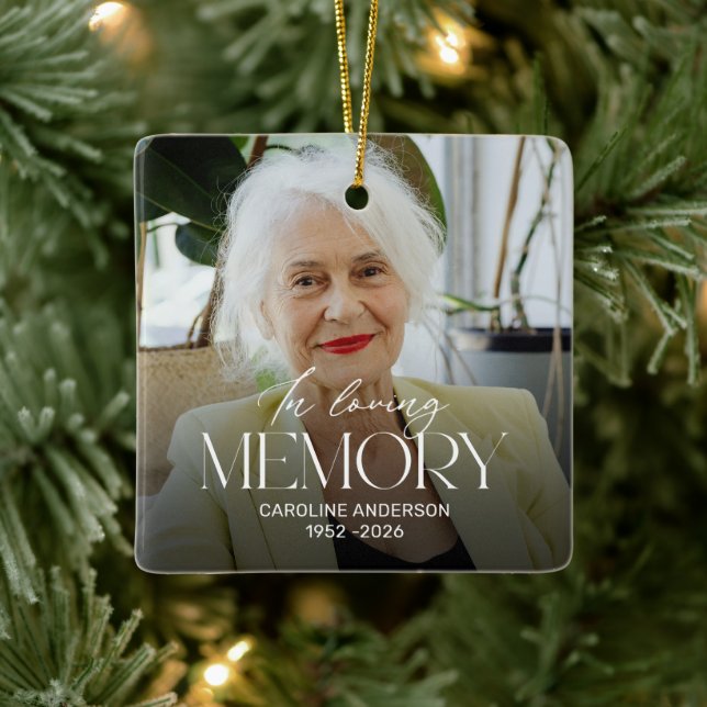 Personalized In Loving Memory Memorial Ornament (Tree)