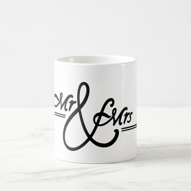 Personalized Mr and Mrs Wedding mug (Center)