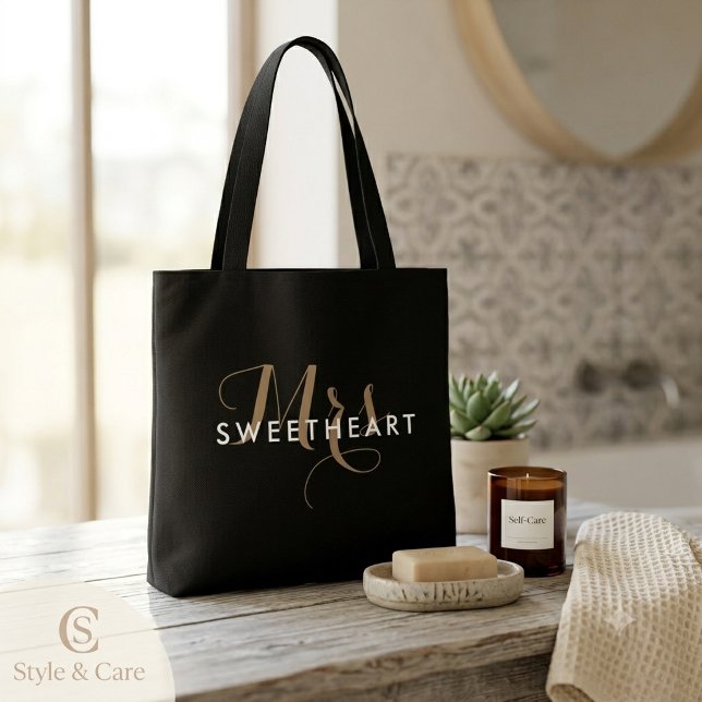 Personalized Mrs Name Medium Tote Bag Gift Idea (Personalized Mrs Name Medium Tote Bag Gift Idea)