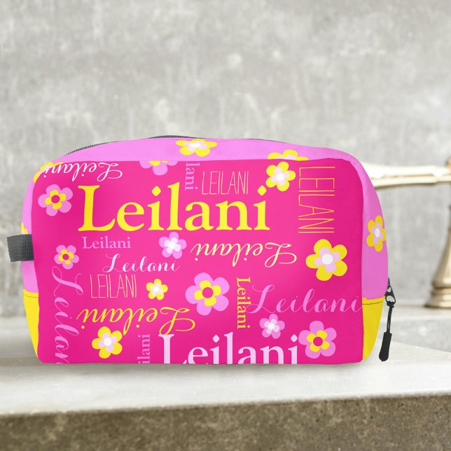 Personalized name typographic flower pink dopp kit (Creator Uploaded)