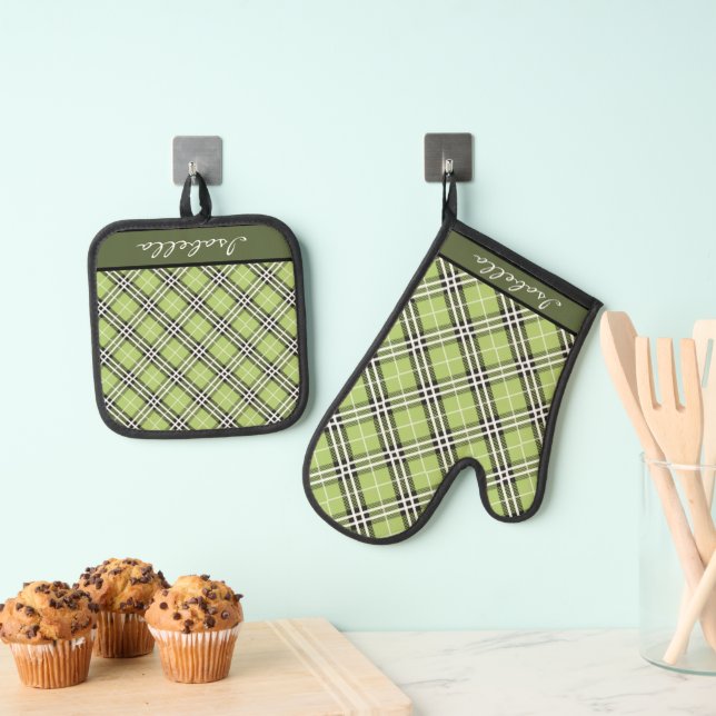Personalized Olive Green White Black Plaid Pattern Oven Mitt & Pot Holder Set (Insitu(Hanging))