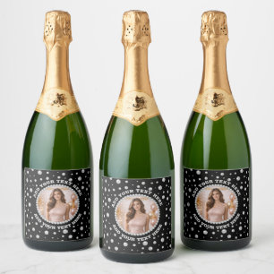 Personalized Photo with Pearls Circle on Black Sparkling Wine Label