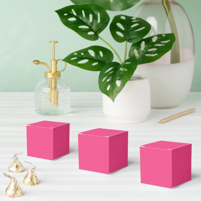 Personalized Pink Favour Boxes – Classic Style (Multiple)