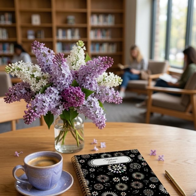 Personalized planner with a geometric flowers (Creator Uploaded)