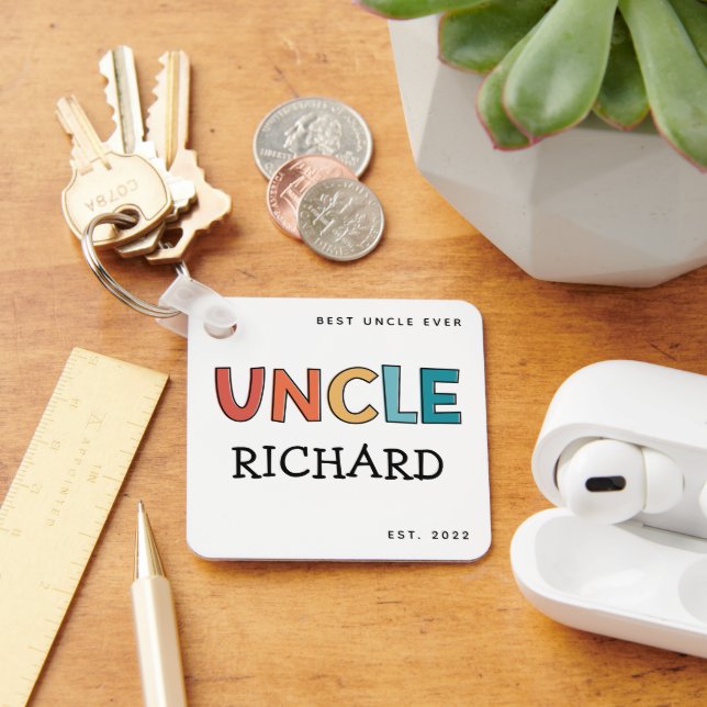 Personalized Uncle Retro Gift Best Uncle Ever Cute Keychain (Desk)