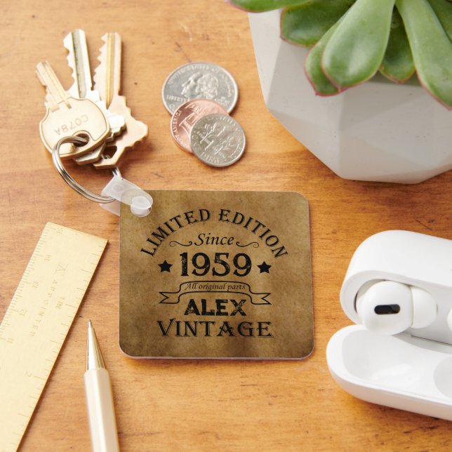 Personalized vintage 65th birthday gifts keychain (Desk)