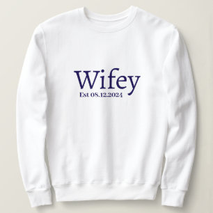 Personalized Wifey Stylish Modern Minimal Monogram Sweatshirt