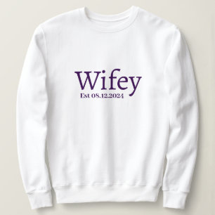 Personalized Wifey Stylish Modern Minimal Monogram Sweatshirt