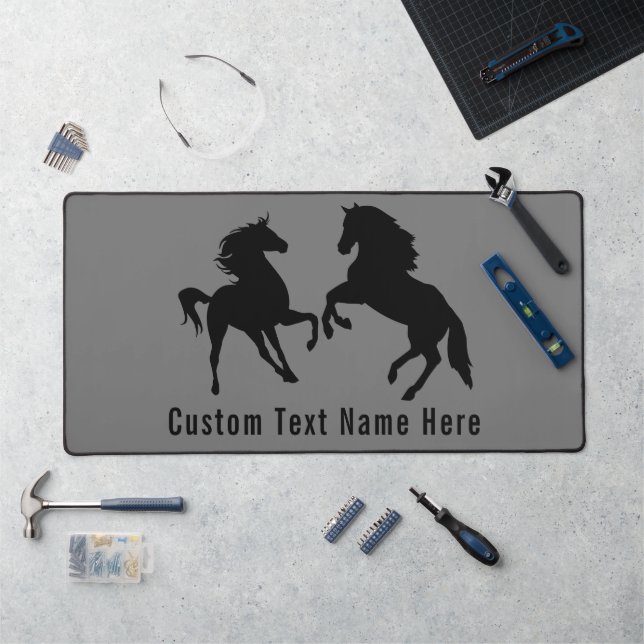 Personnalisez votre texte et vos couleurs Cheval e (Poste de travail)