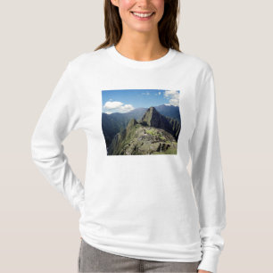 Peru, Machu Picchu, the ancient lost city of 2 T-Shirt