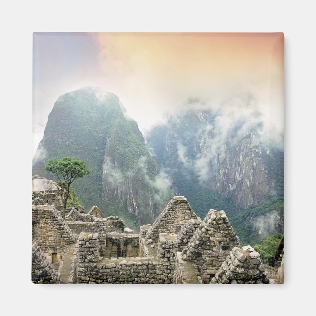 Peru, Machu Picchu, the ancient lost city of Magnet (Front)