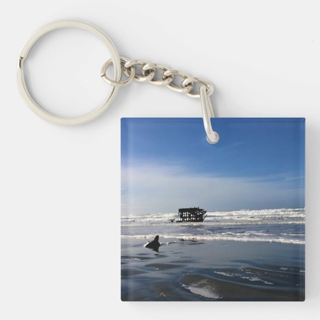 Peter Iredale Shipwreck, Oregon Coast Keychain (Front)