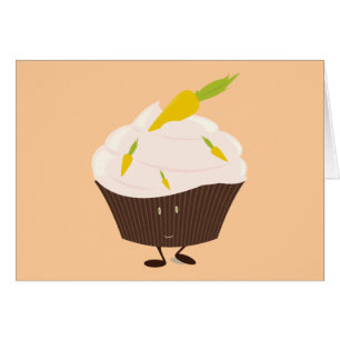 Petit gâteau de sourire de gâteau à la carotte