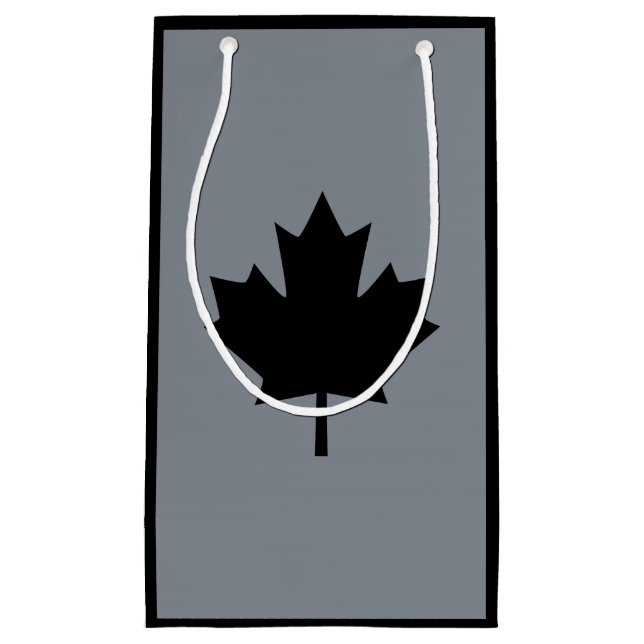 Petit Sac Cadeau Affichage de Canadian Black Maple Leaf (Devant)