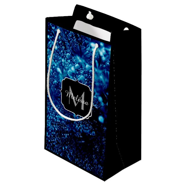 Petit Sac Cadeau Bleu étincelles Abstraites bulles congelées Monogr (Devant Angle)