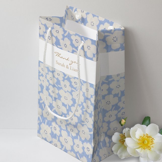 Petit Sac Cadeau Chic bleu et blanc Petit Fleur Papier Napkin (Créateur téléchargé)