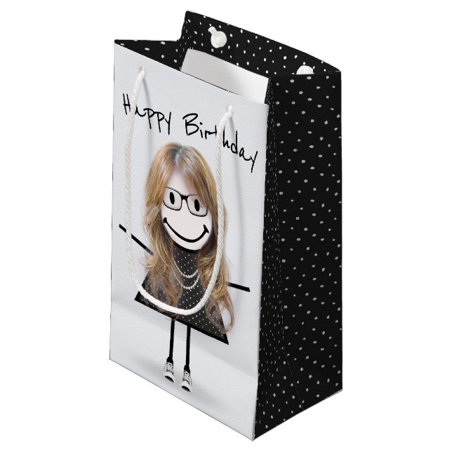 Petit Sac Cadeau Chiffre Anniversaire Fille En Basket (Devant Angle)