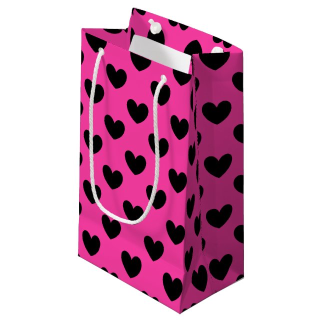 Petit Sac Cadeau Coeurs polka noirs sur rose fuchsia (Devant Angle)