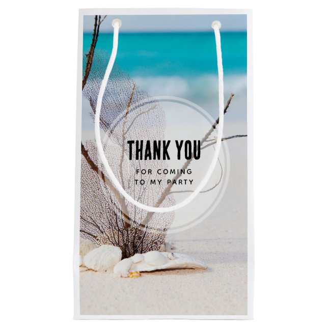 Petit Sac Cadeau Coquillages sur une plage de sable Merci d'anniver (Devant)